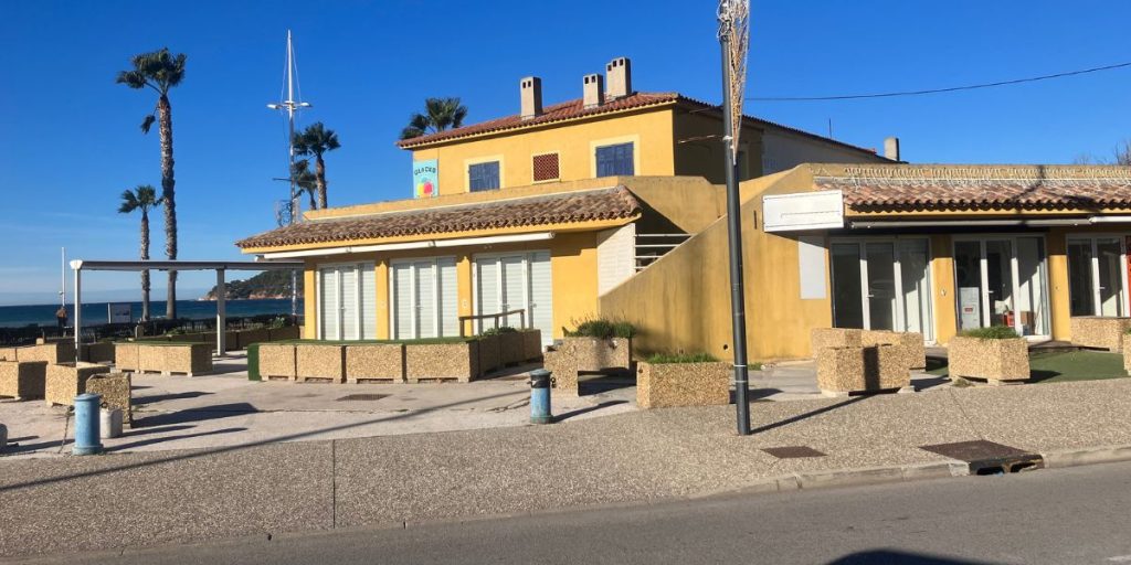 locaux-commerciaux-six-fours