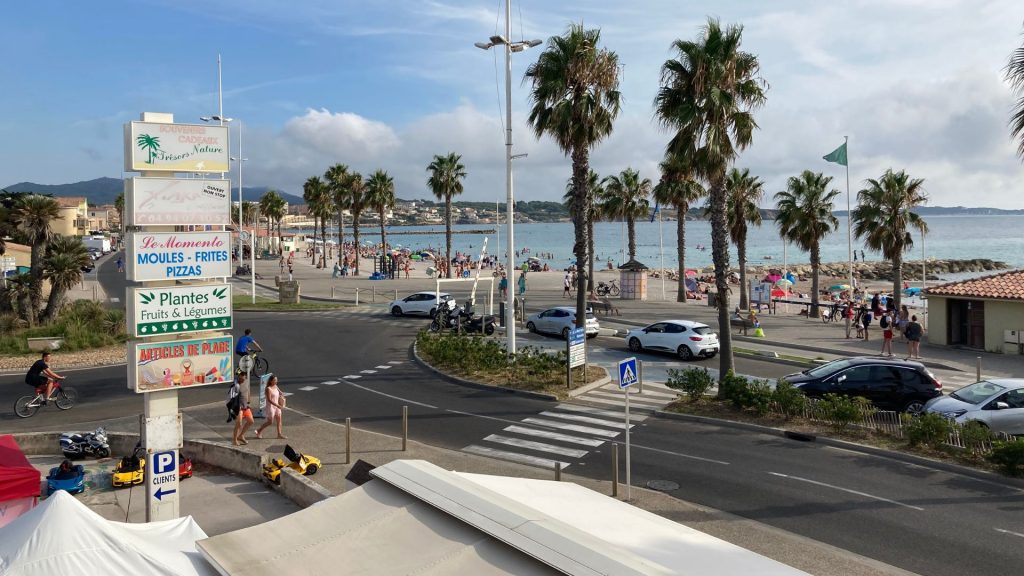 bors-de-plage-six-fours