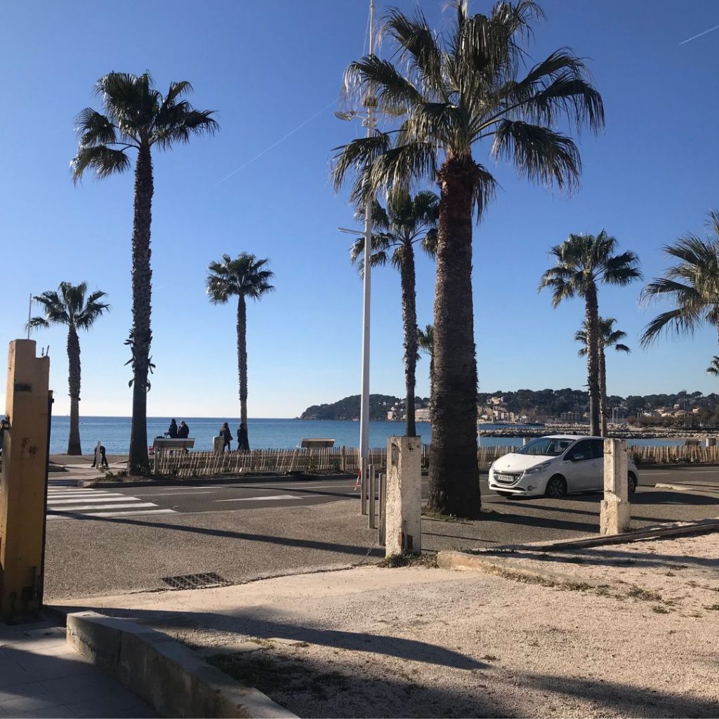 Local-commercial-plage-de-Bonne-Grace