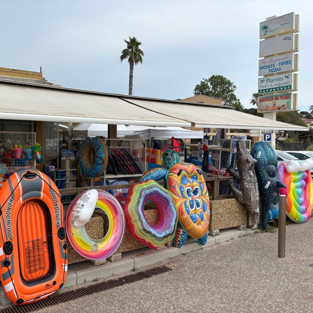 boutique-accessoires-de-plage-et-materiel-balneaire-six-fours