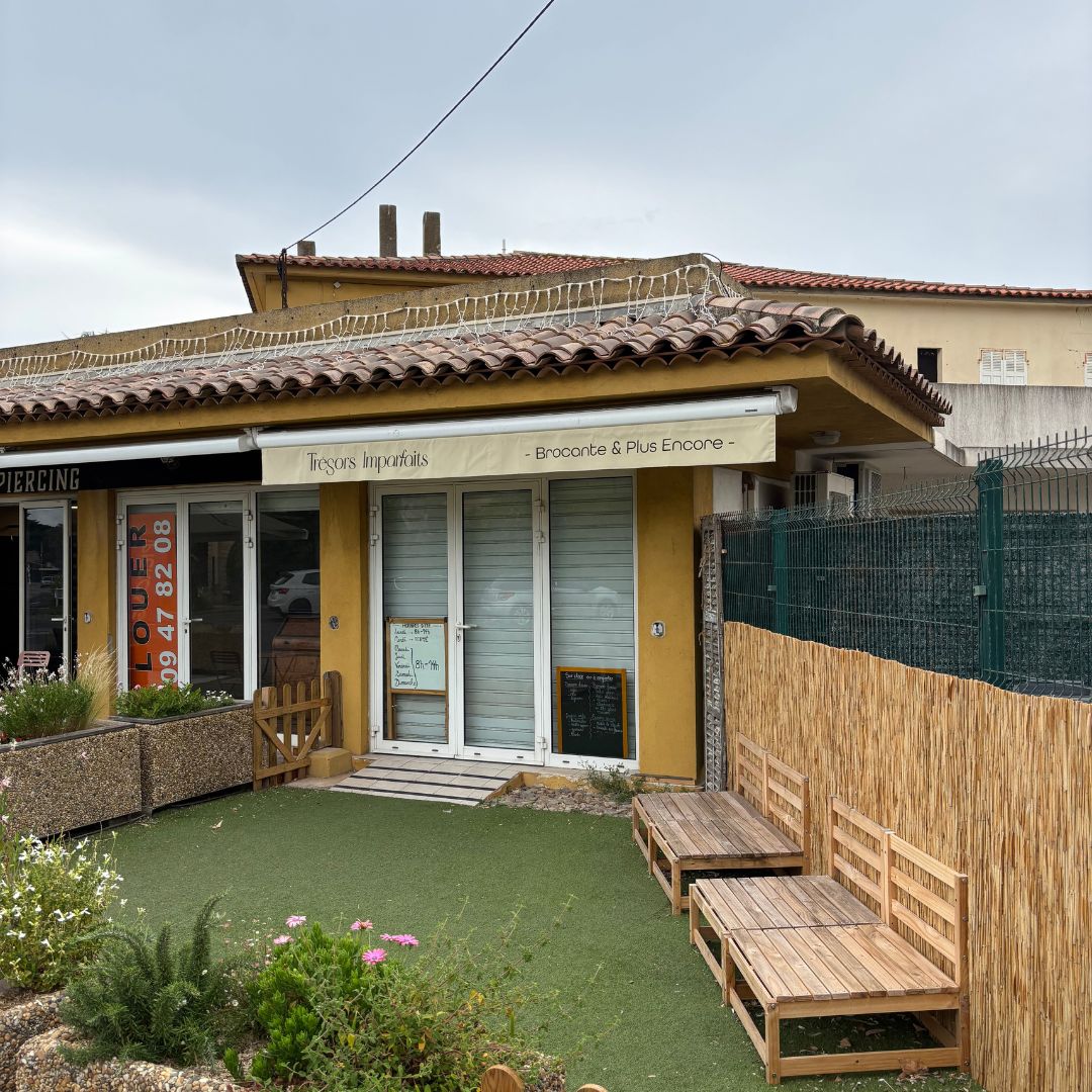 boutique-commerciale-disponible-six-fours-les-plages
