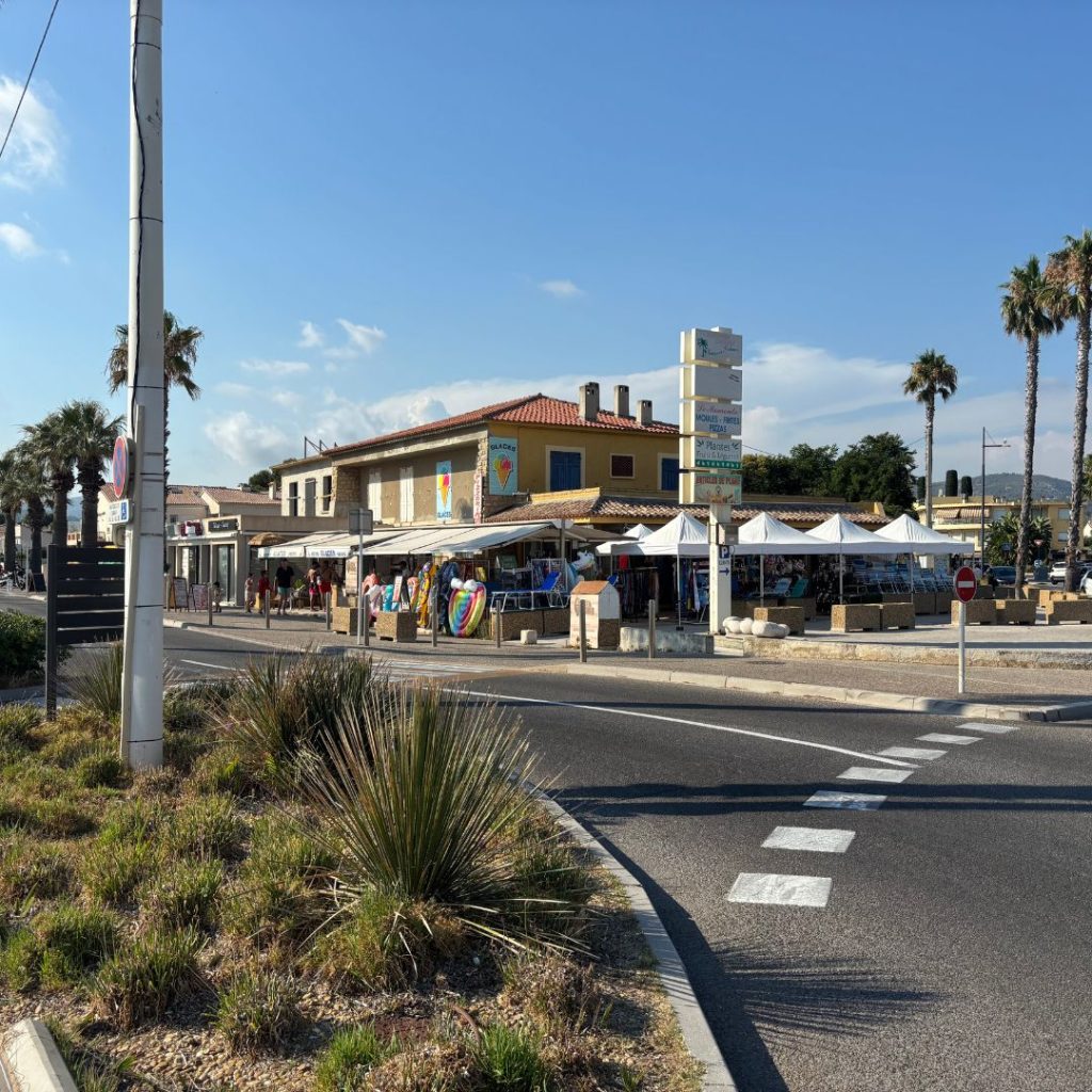 commerces-touristiques-en-bord-de-mer-six-fours-les-plages