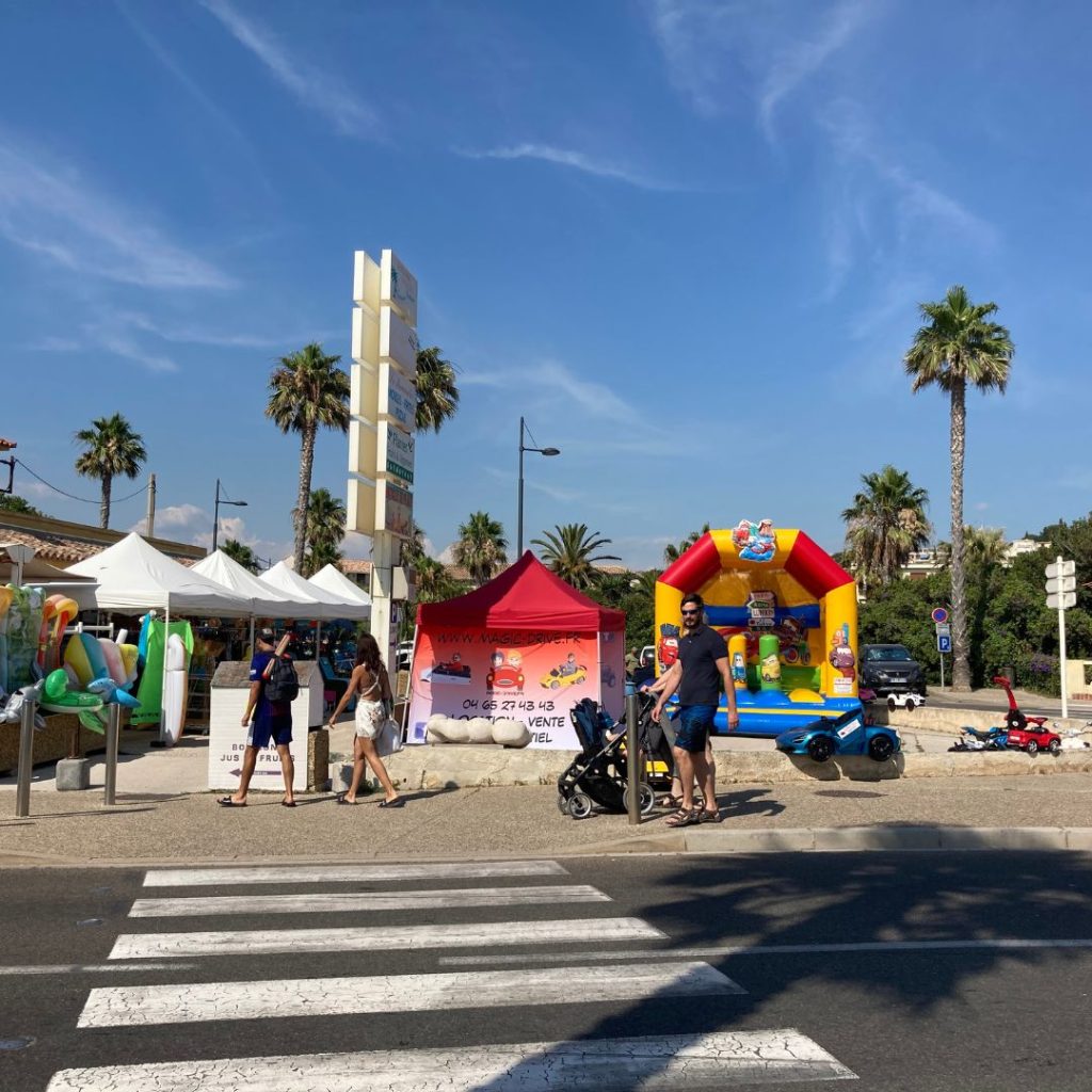 espace-commercial-zone-touristique