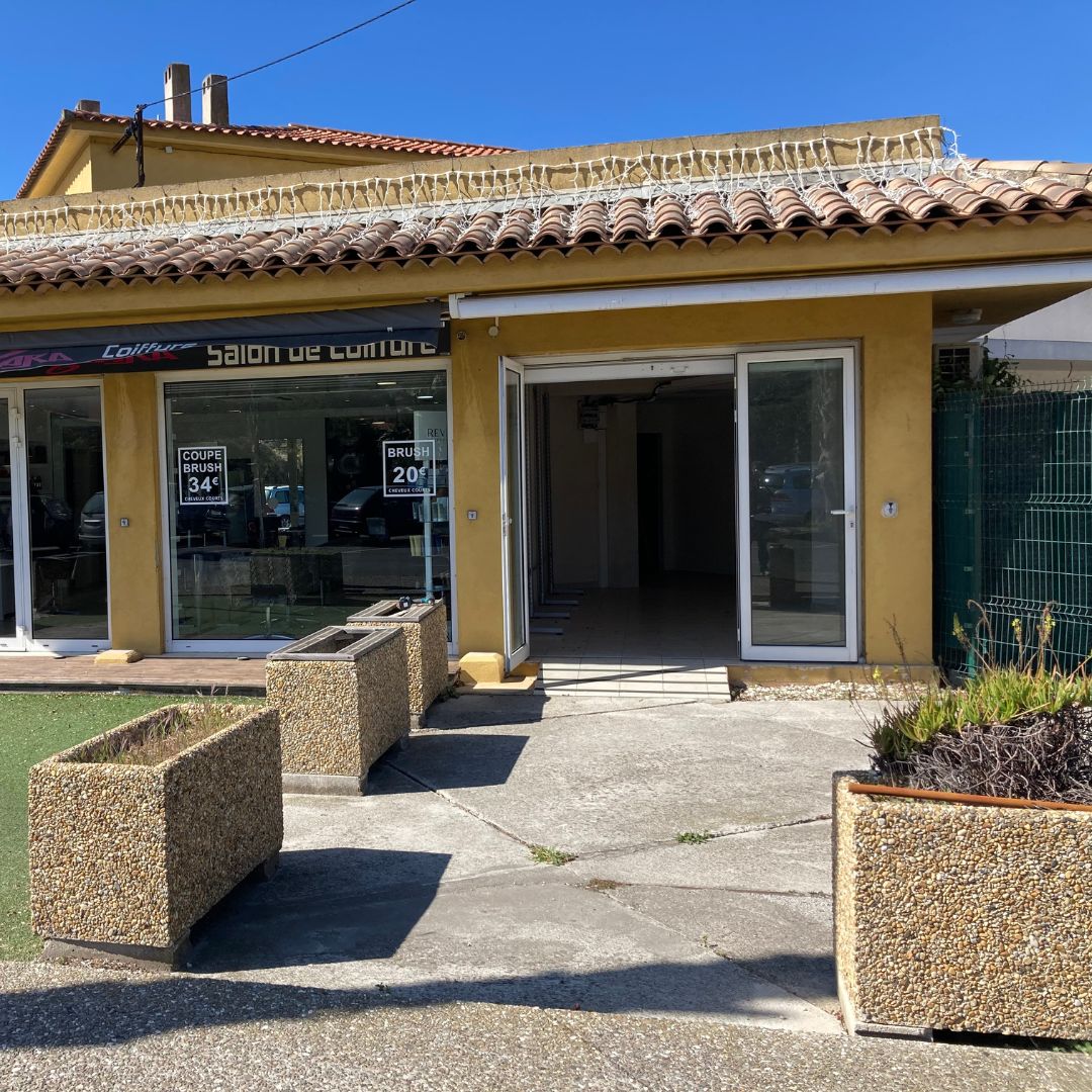 local-commercial-vide-a-louer-six-fours-les-plages